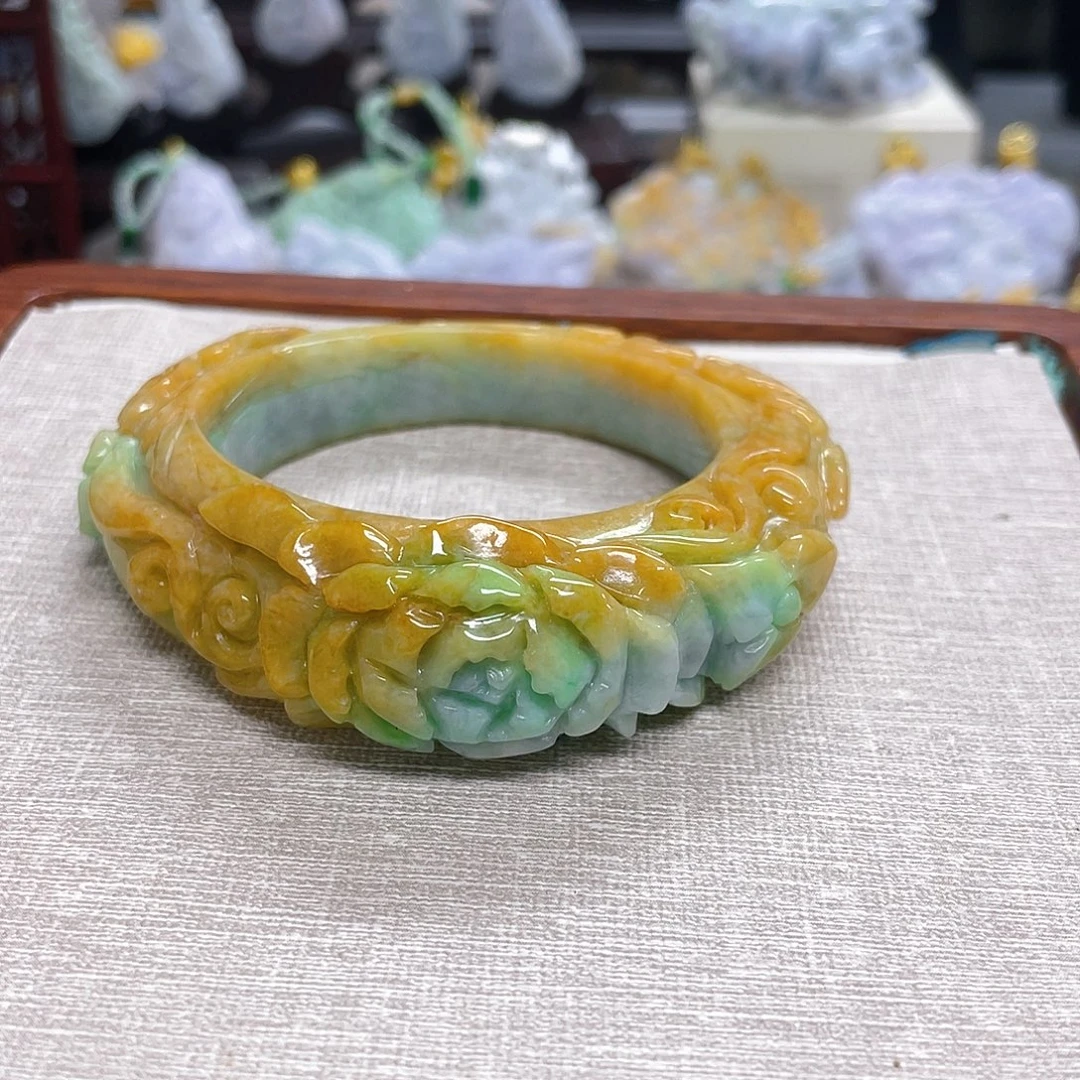 *****翡翠未镶嵌颈饰手镯