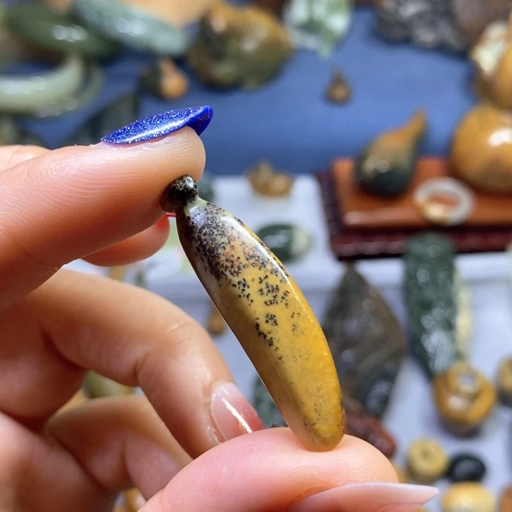 岫岩河磨玉（透闪石质玉）未镶嵌挂件