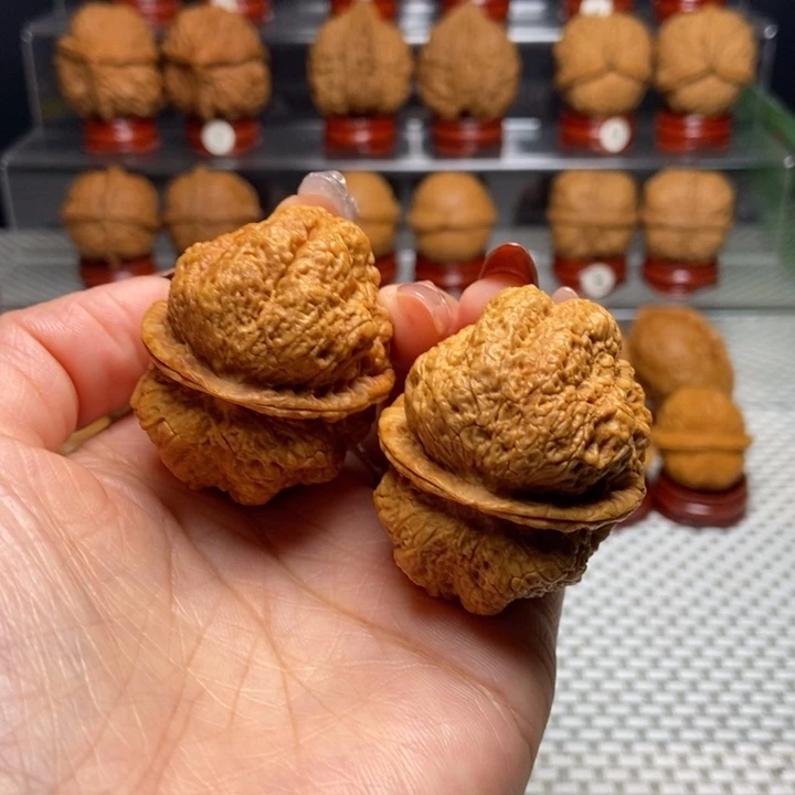 文玩核桃把件55蝴蝶蟾