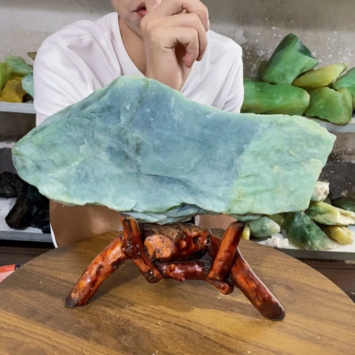 小***6蛇纹石玉未镶嵌原石