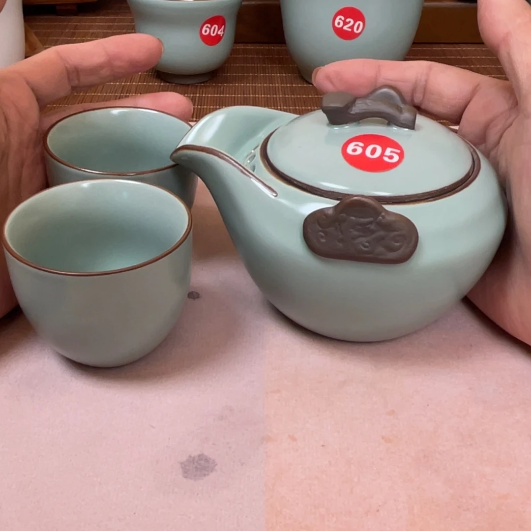 瓷片新号福利，闭眼入。