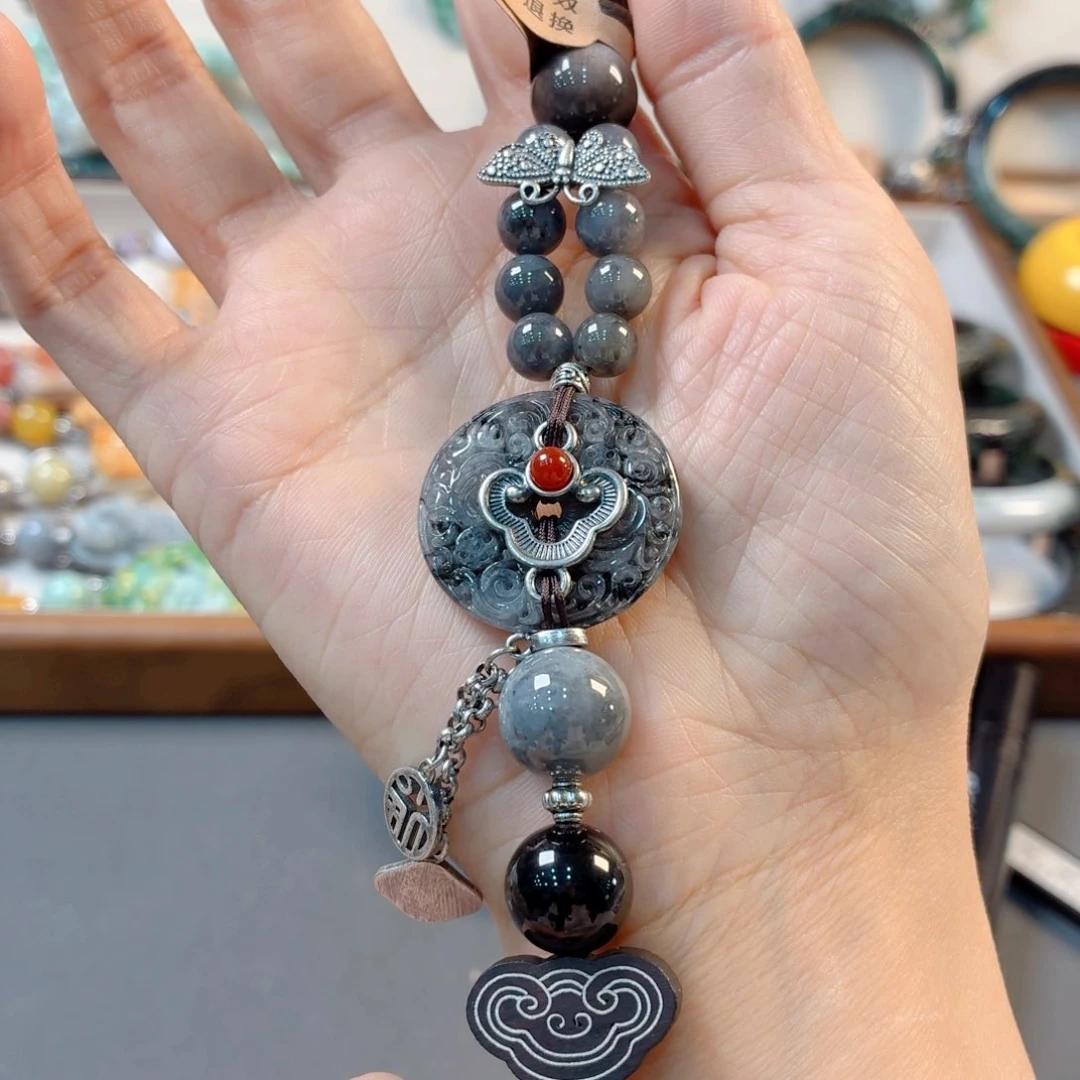 哈***星翡翠未镶嵌颈饰福利