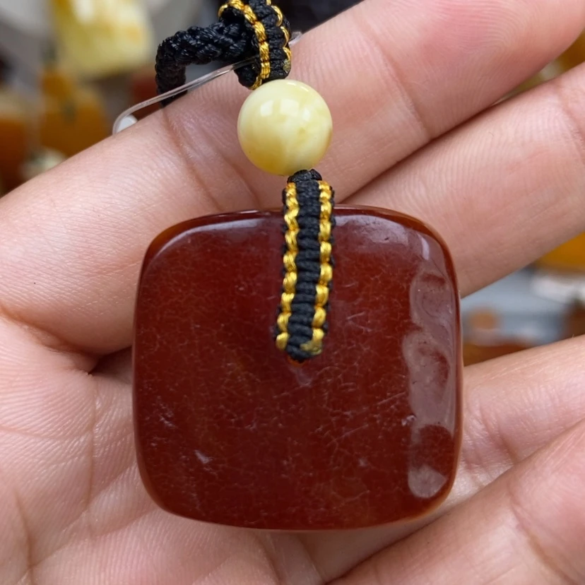 【闪购商品】琥珀颈饰未镶嵌