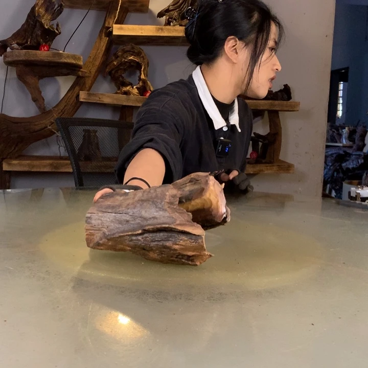 守***城天然的云南紫柚木会黄水