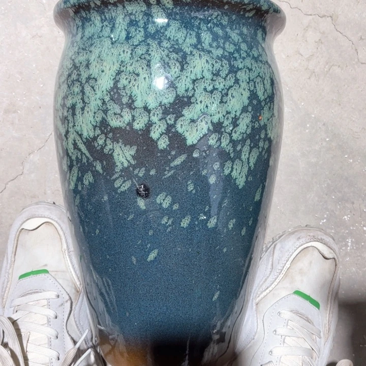 紫砂口径21高度31一只小瑕疵