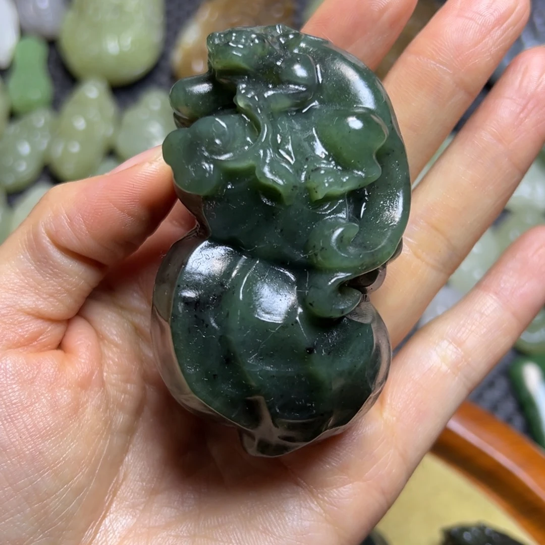 未镶嵌和田玉把件