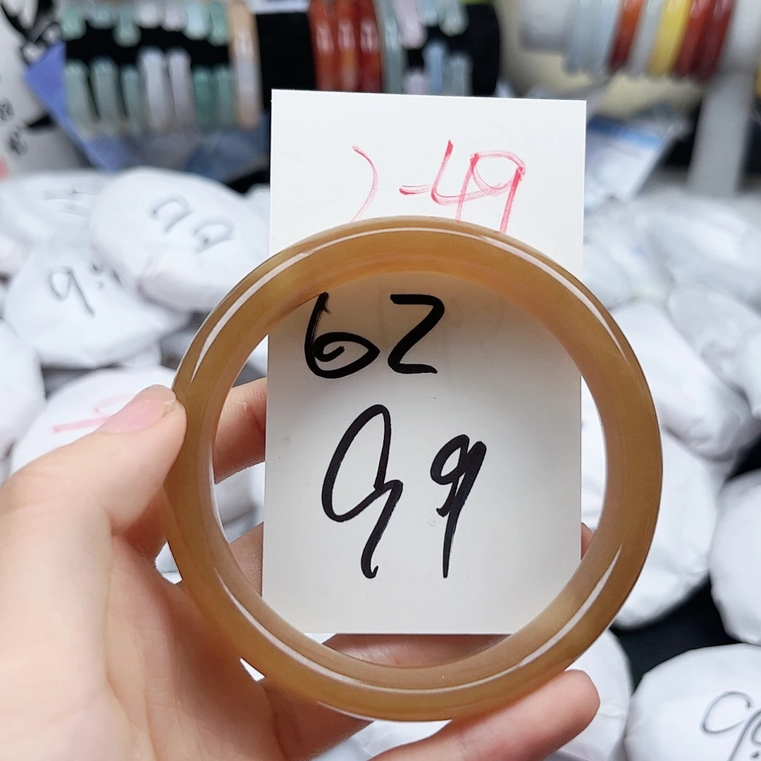 未镶嵌手镯石英质玉2.49