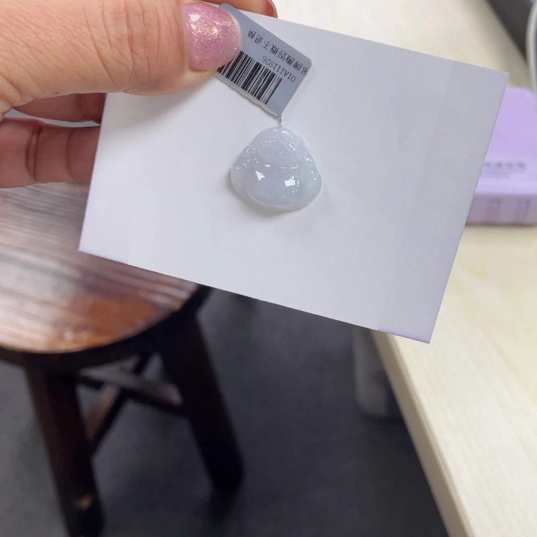 翡翠颈饰未镶嵌佛公