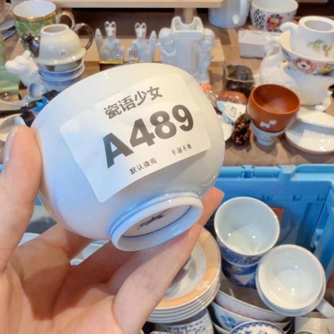 L****哈哈哈哈哈哈哈哈哈哈