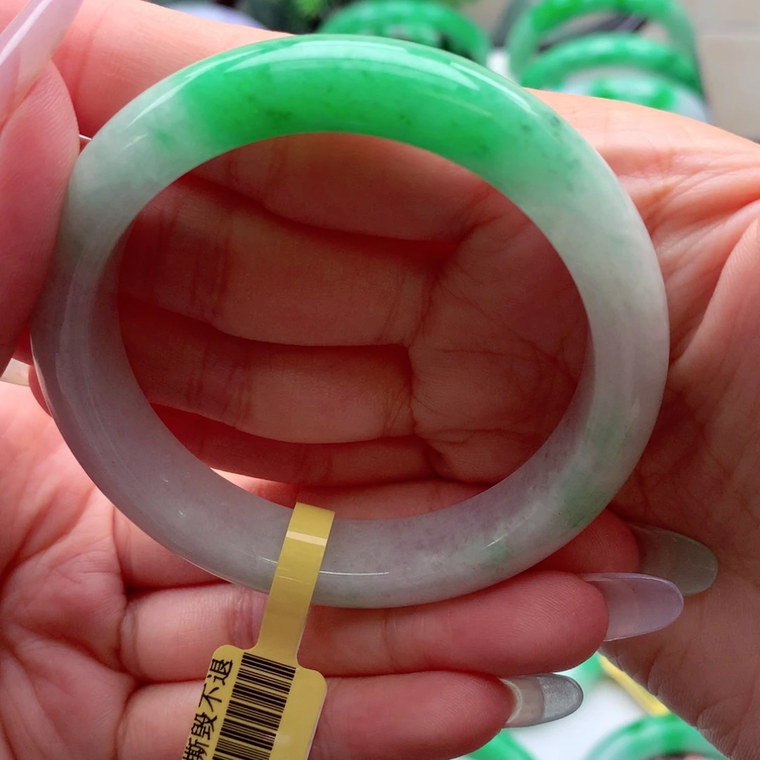 翡翠未镶嵌手镯翡翠