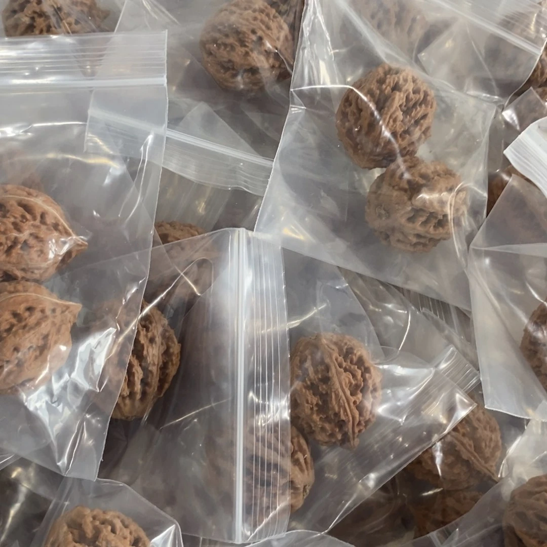 文玩核桃吊坠灯笼