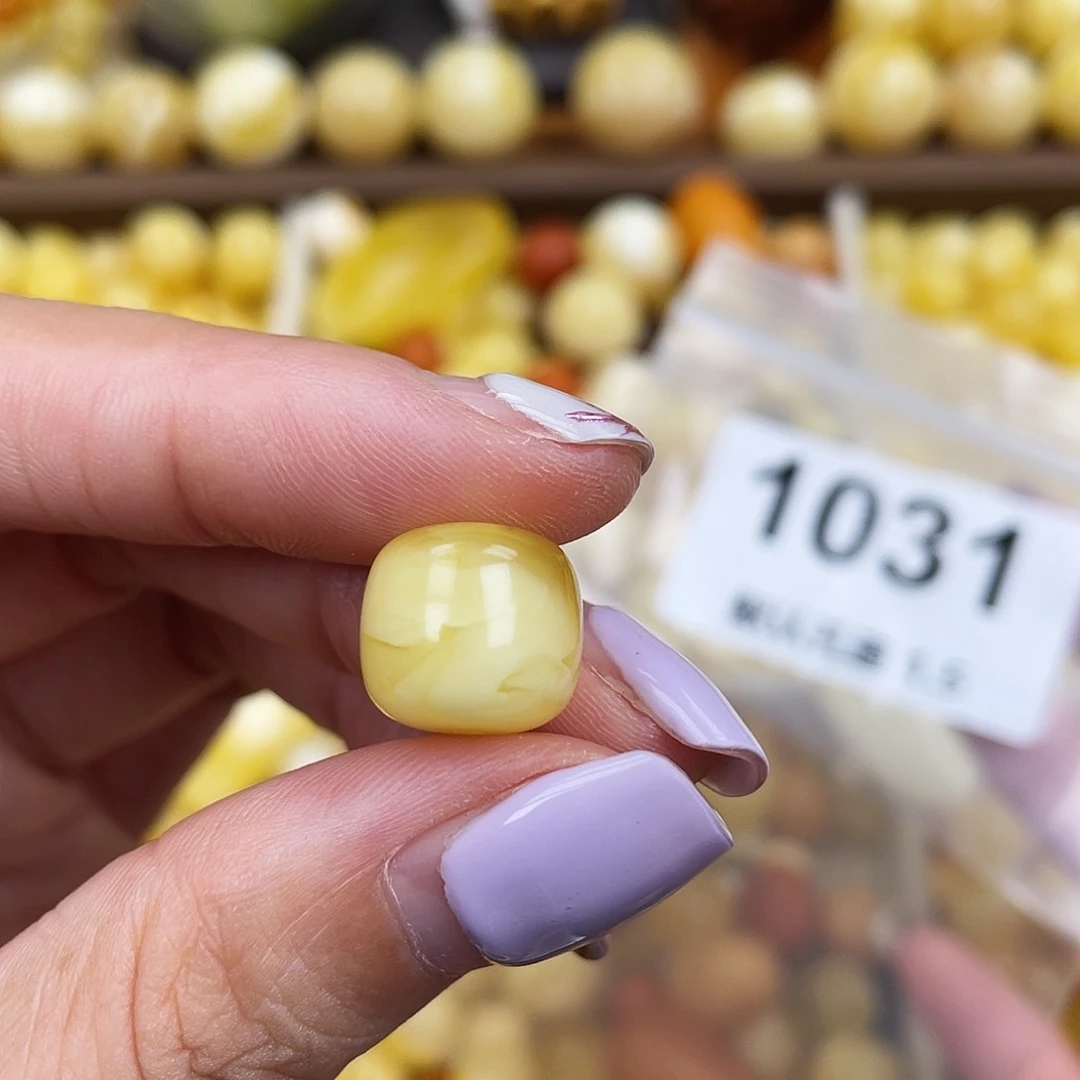 未镶嵌蜜蜡珠宝奇石粉12.6