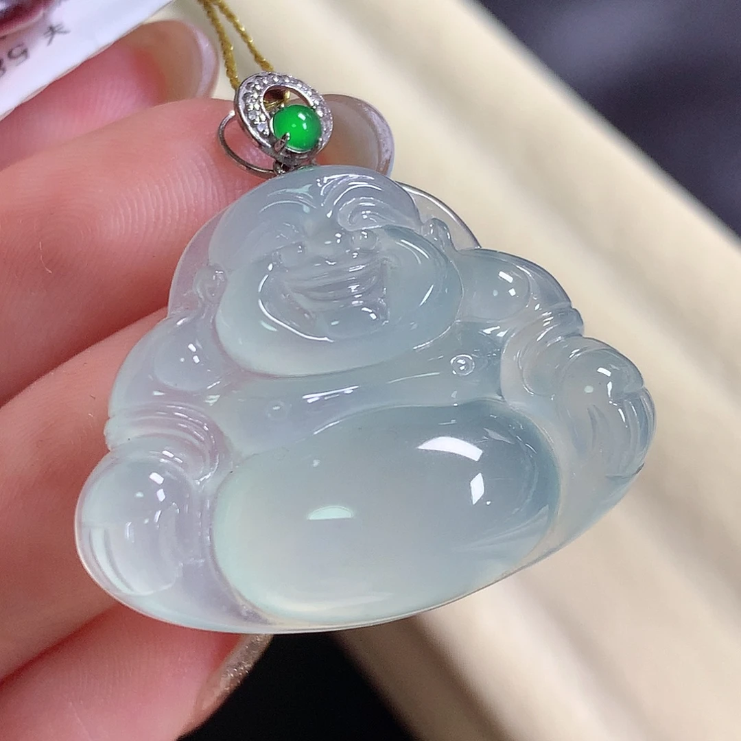 翡翠18K金镶嵌颈饰佛公