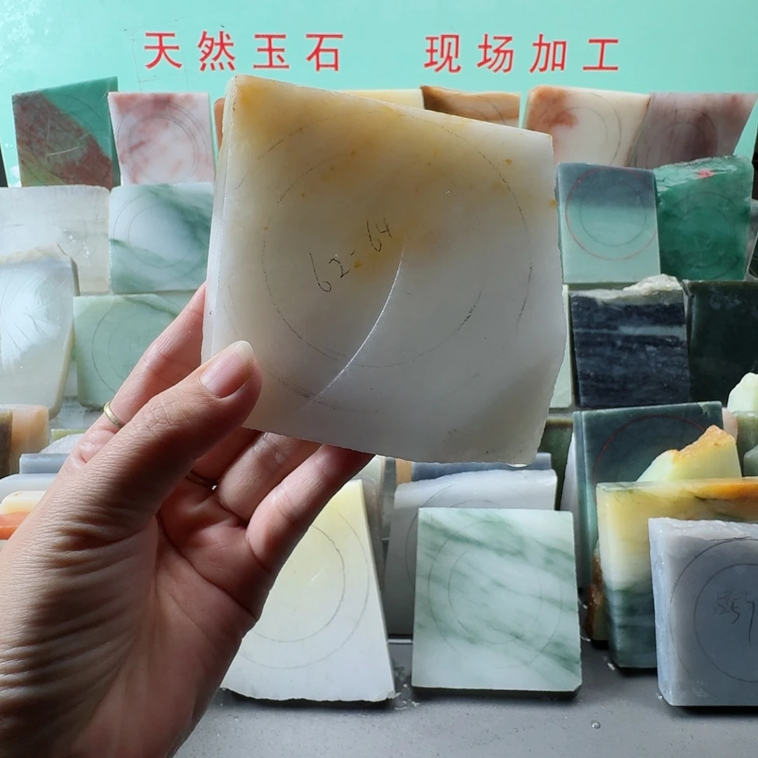 未镶嵌手镯石英质玉（金丝玉）手镯定制