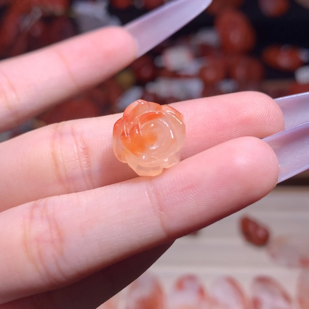 南红玛瑙未镶嵌珠宝半成品玫瑰花2