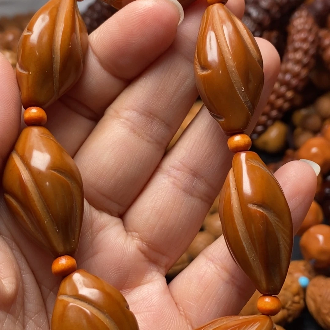 猴头核桃吊坠橄榄