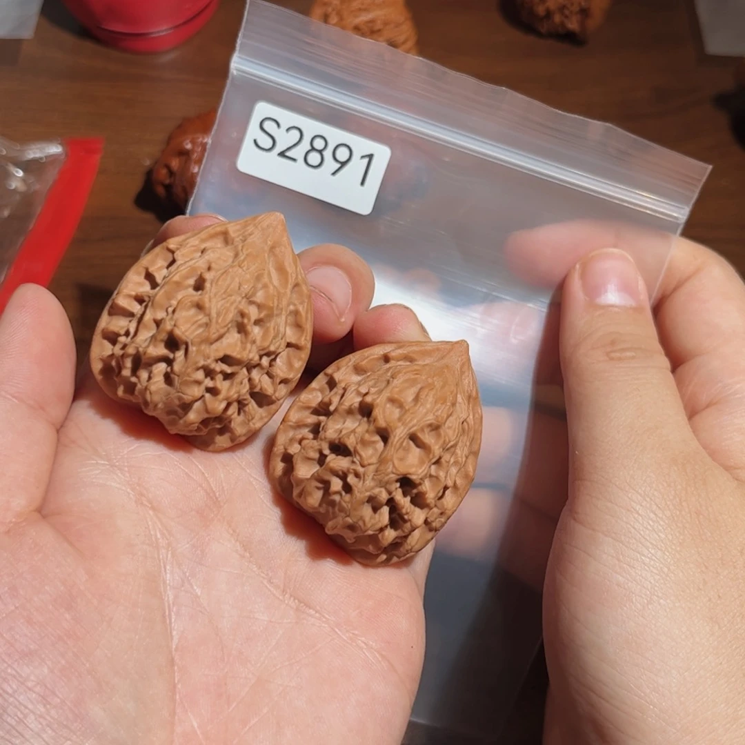 文玩核桃把件鸡心