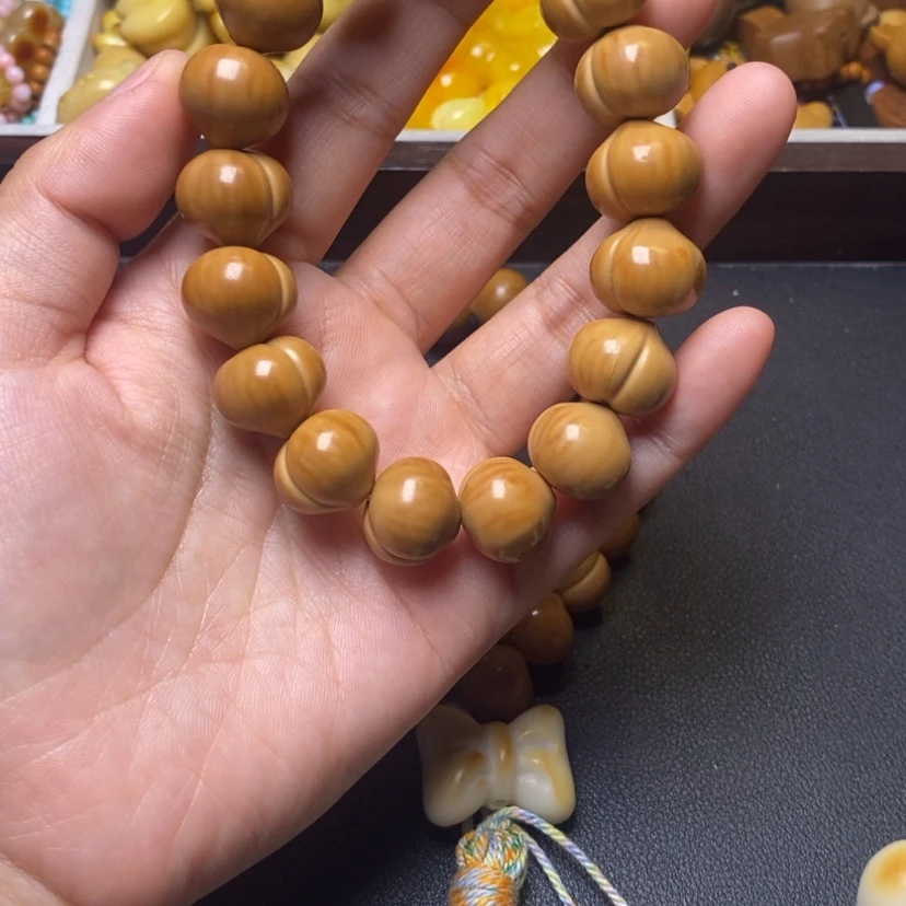 【闪购商品】吊坠猴头核桃燕*光面15