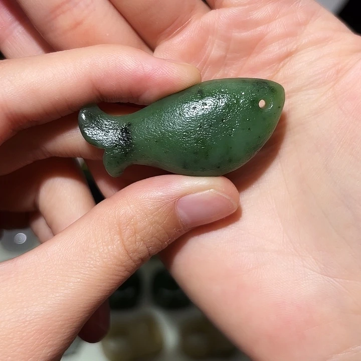 和田玉未镶嵌颈饰买断不退不换