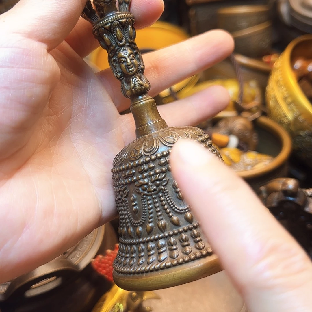 精美铜器工艺品等