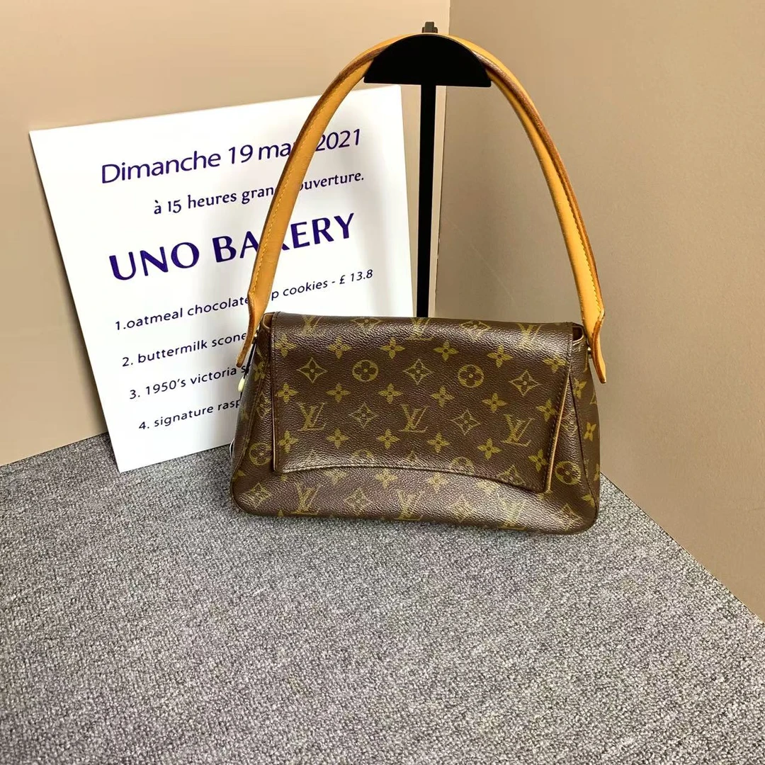 95新 LouisVuitton/路易威登 LV腋下包/路易威登小号翻盖looping