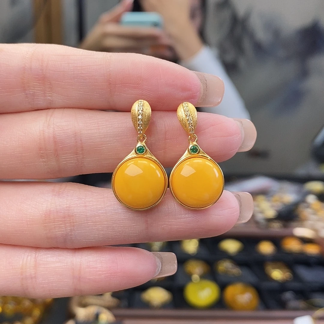 琥珀未镶嵌裸石成品