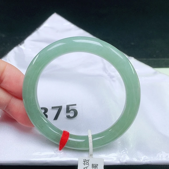 未镶嵌手镯（圆镯）翡翠375