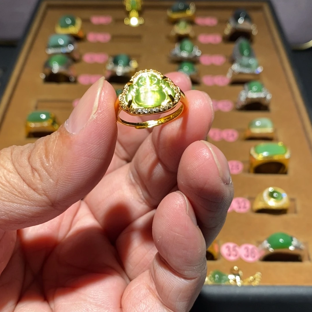 火****和田玉（碧玉）未镶嵌戒指