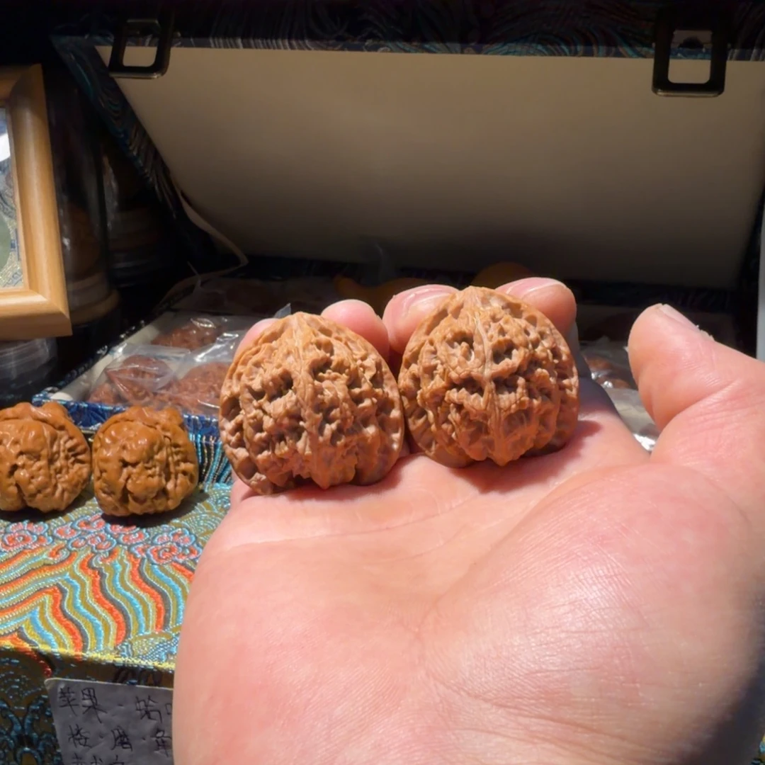 小***～文玩核桃吊坠38苹果园