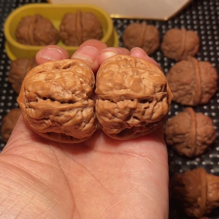 把件文玩核桃开背八腿