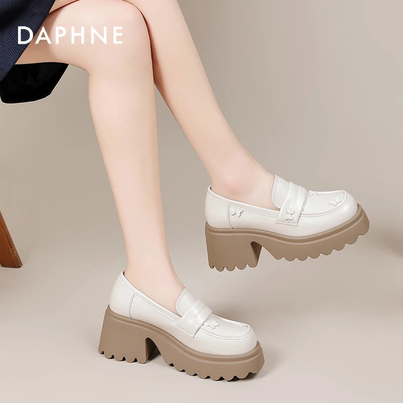 达芙妮厚底乐福鞋女2025春夏新款蝴蝶时尚百搭英伦风单鞋QG5556