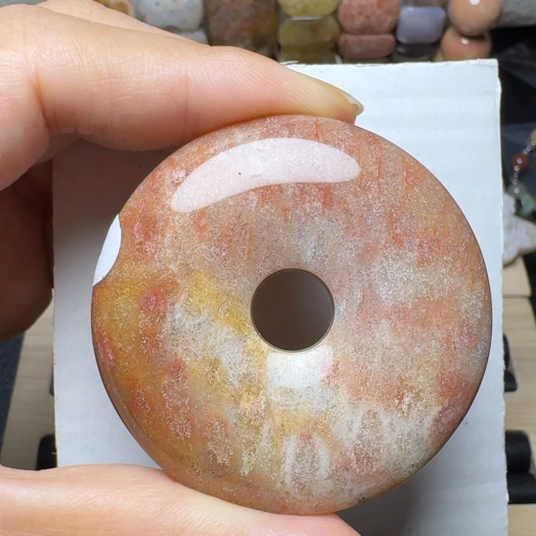 硅化玉未镶嵌红沙沙