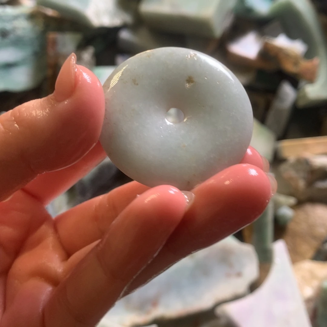 翡翠颈饰未镶嵌缅甸翡翠