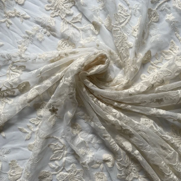 蕾丝花边刺绣面料米白色3D立体镂空辅料窗帘婚纱礼服布料 宽1.5米