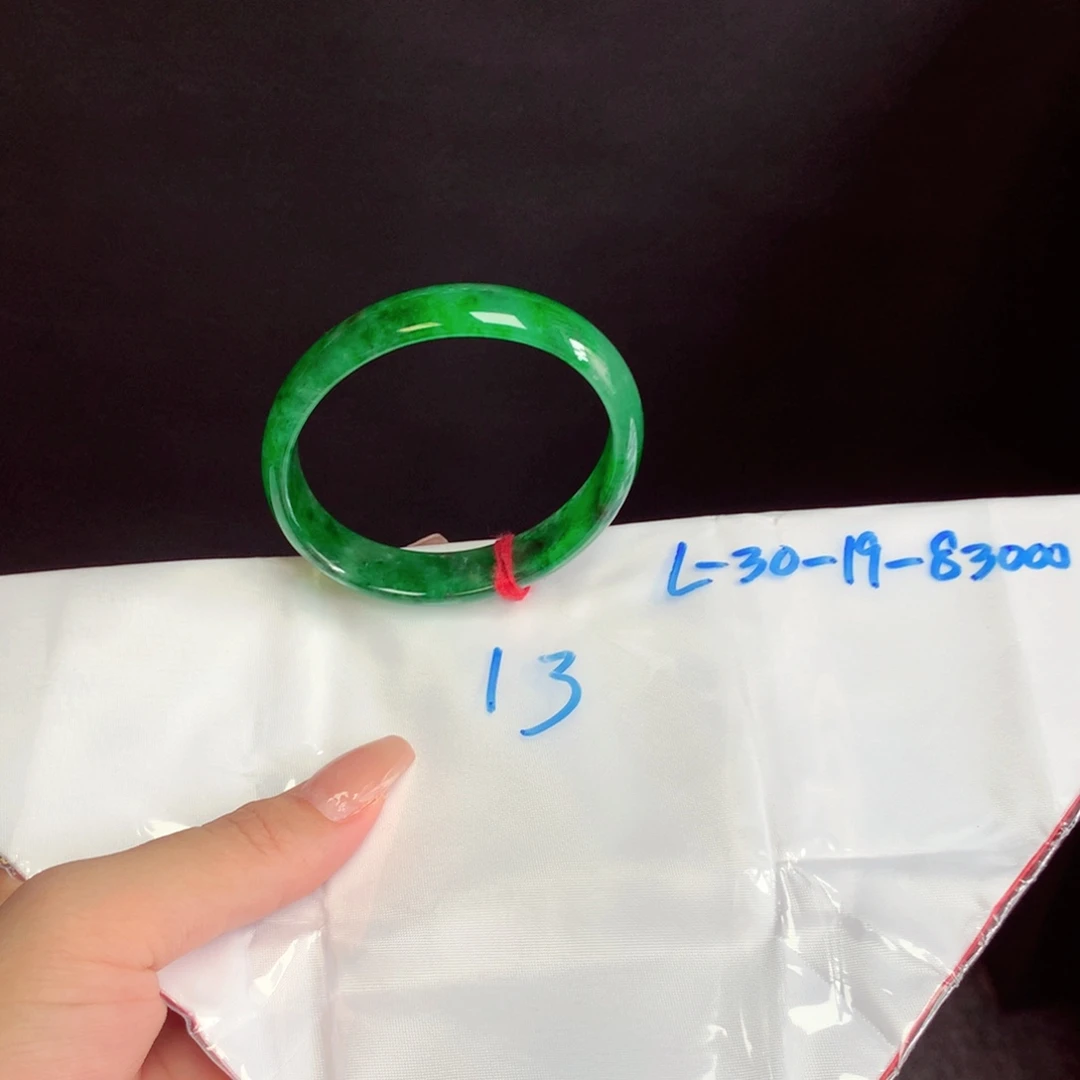 翡翠未镶嵌手镯翡翠