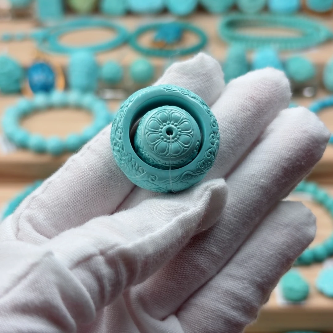 绿松石未镶嵌珠宝奇石