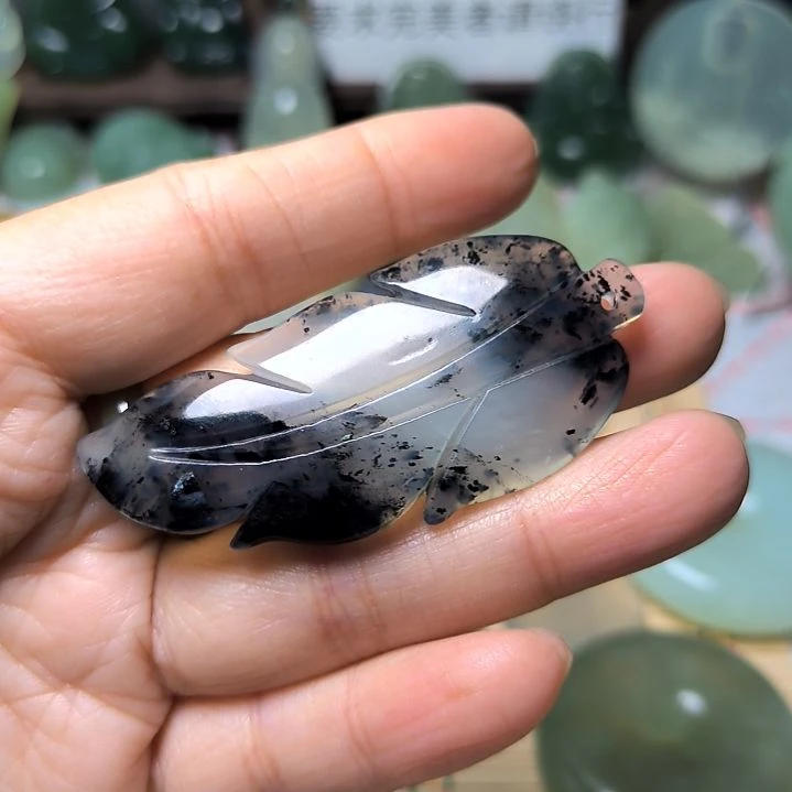 蛇纹石玉颈饰未镶嵌我***f