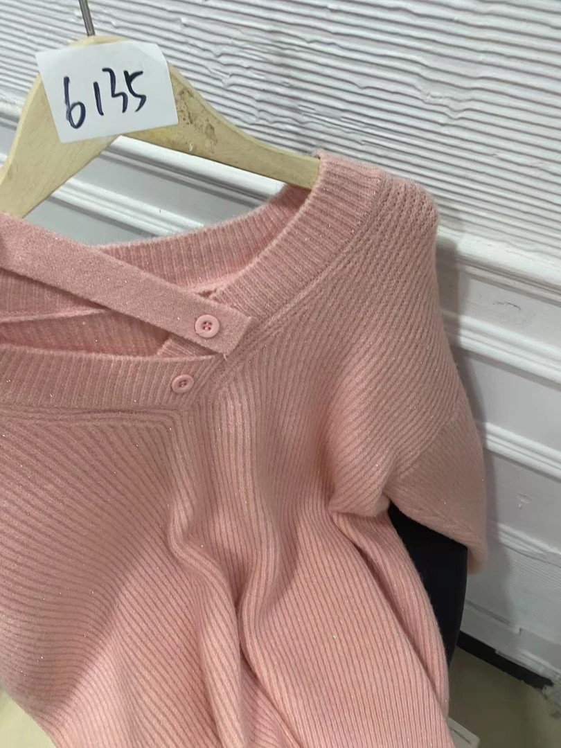 【6135】2025夏季新款休闲百搭V领毛衣