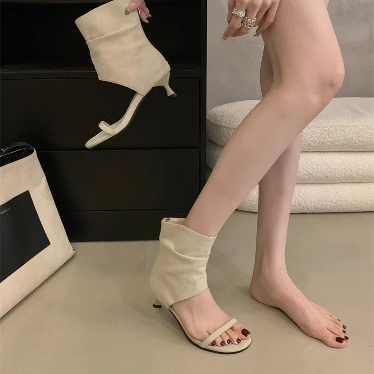 【明星同款】网感神器！一眼美住了~夏季露趾细跟凉靴女小众时髦