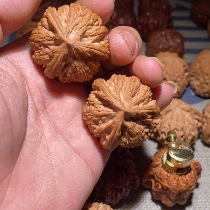 谜***情吊坠文玩核桃核桃