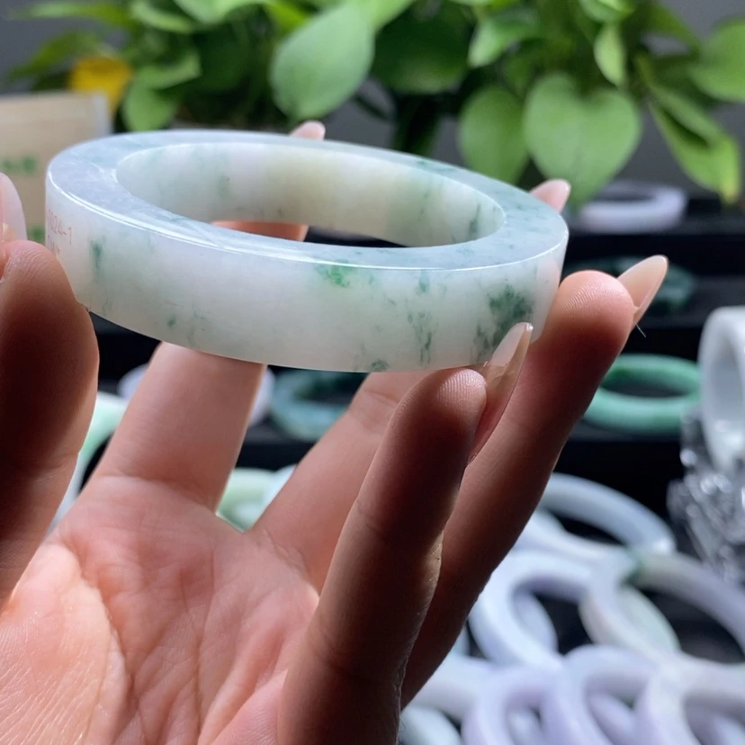 【闪购商品】定制翡翠翡翠手镯未镶嵌用****8