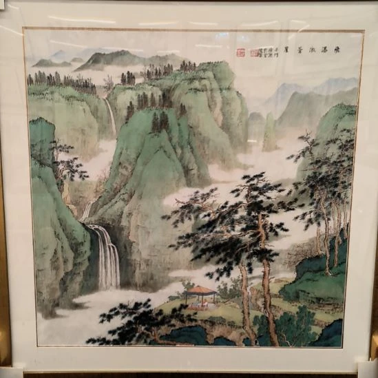 国画山水画作精品带框发