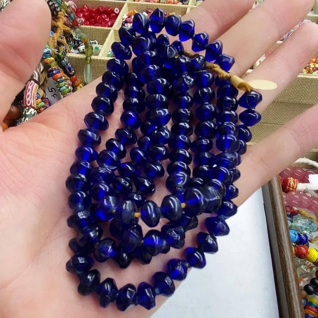 颈饰琉璃尼泊尔凡士林