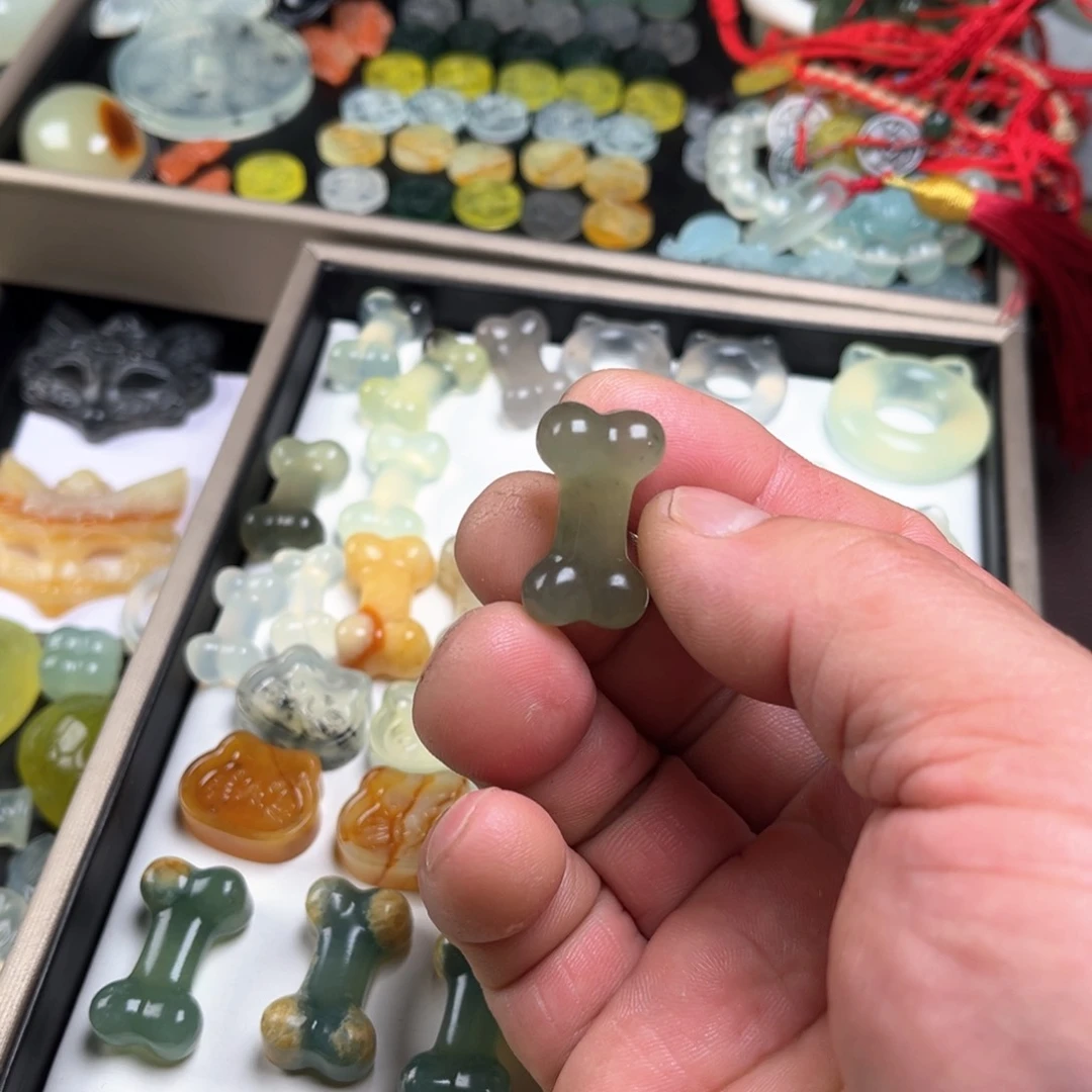 蛇纹石玉原石未镶嵌˘*˘