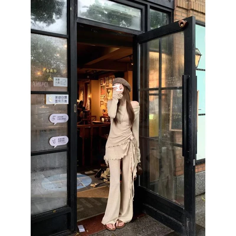 法式温柔风初秋穿搭套装木耳边假两件上衣女秋季微喇休闲裤两件套