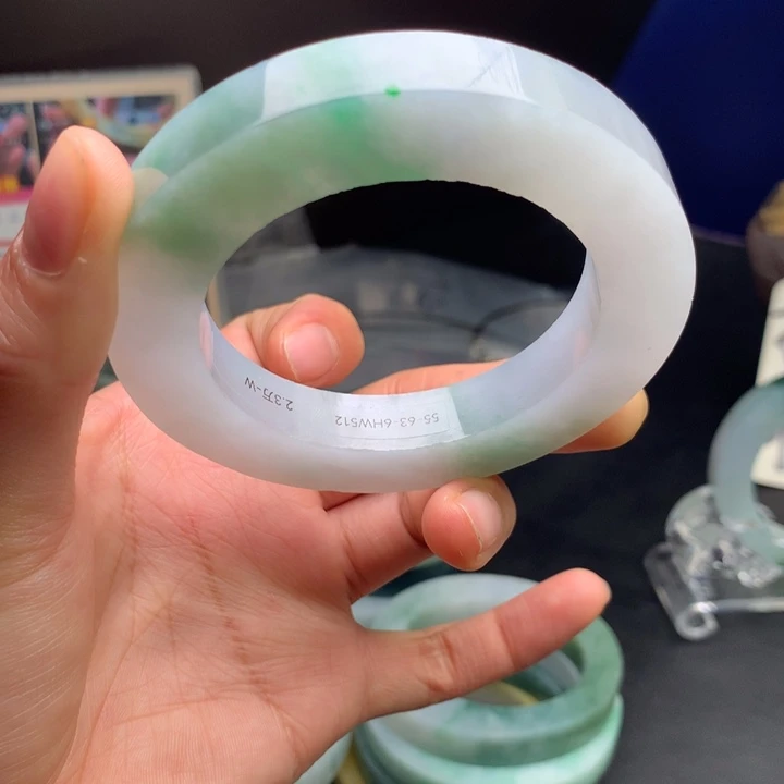 定制翡翠不退不换未镶嵌