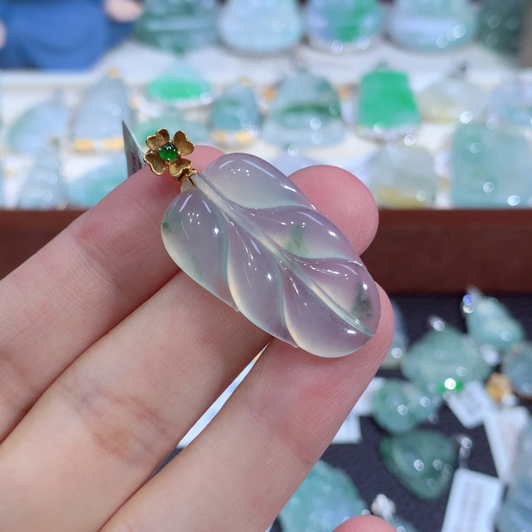 翡翠18K金镶嵌吊坠(不含链)叶子