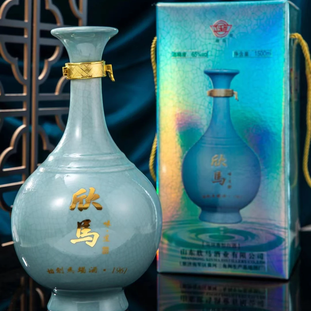 欣马1.5L坛子酒 65°坛子酒 始创马场酒1961