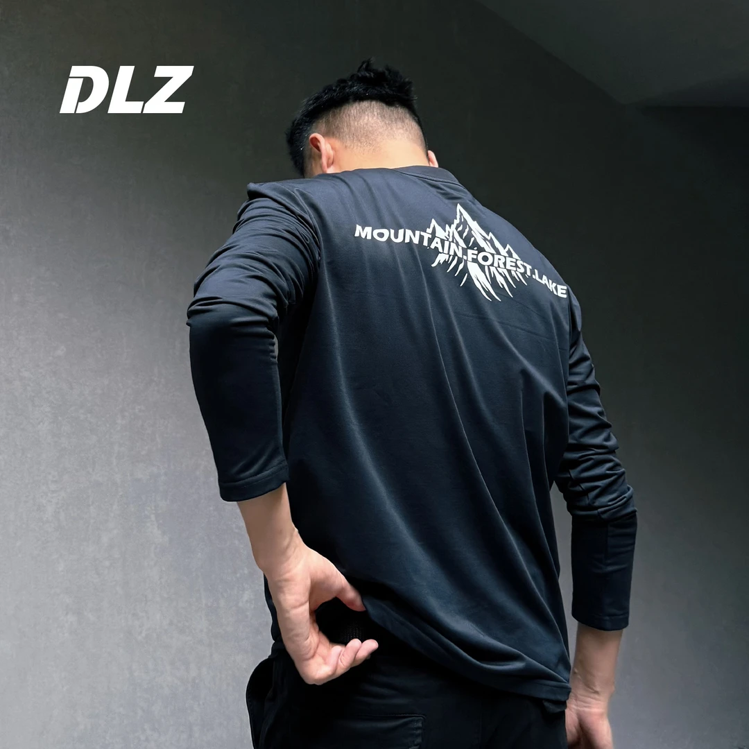 “山峰长t”正肩显肩宽仿梭棉美式长袖硬汉T恤