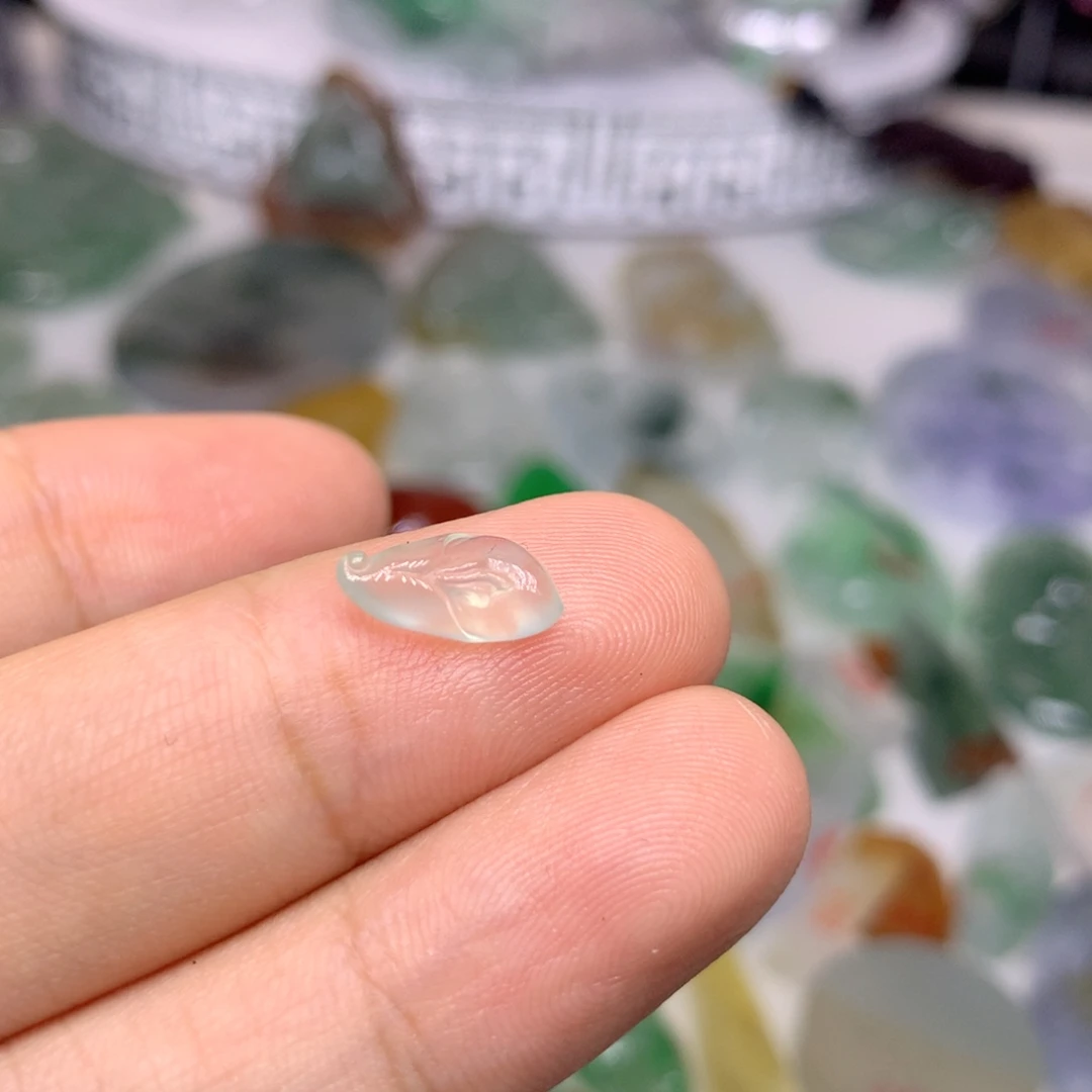 陌***念定制翡翠未镶嵌天然翡翠定制